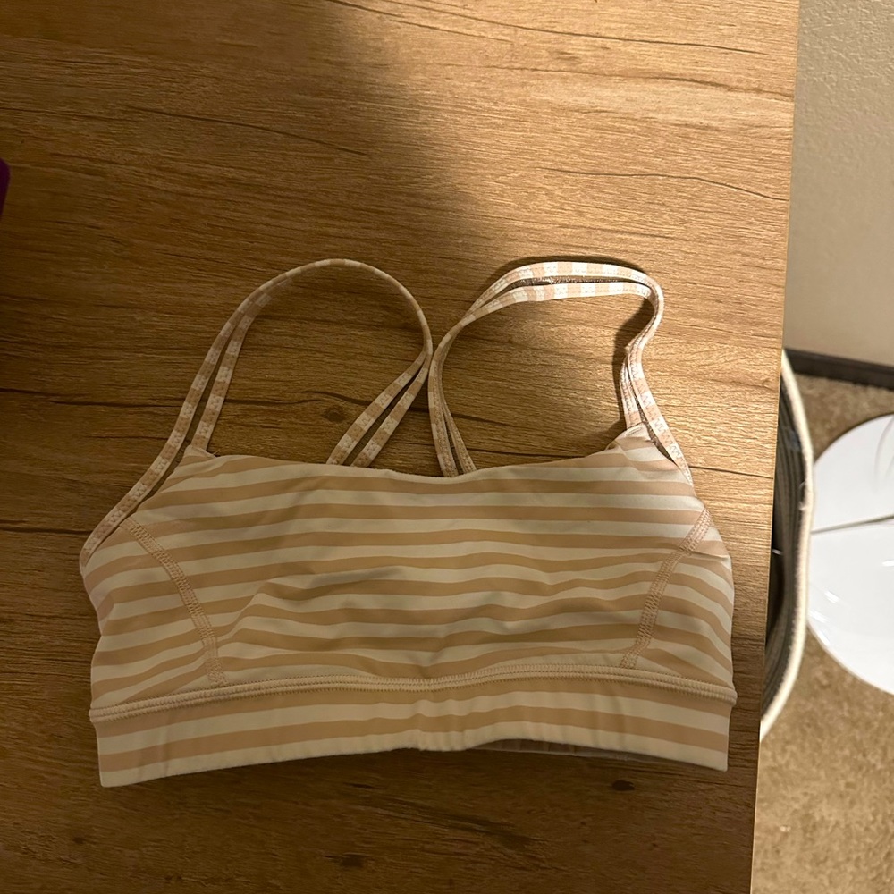 Lululemon sports bra size xs